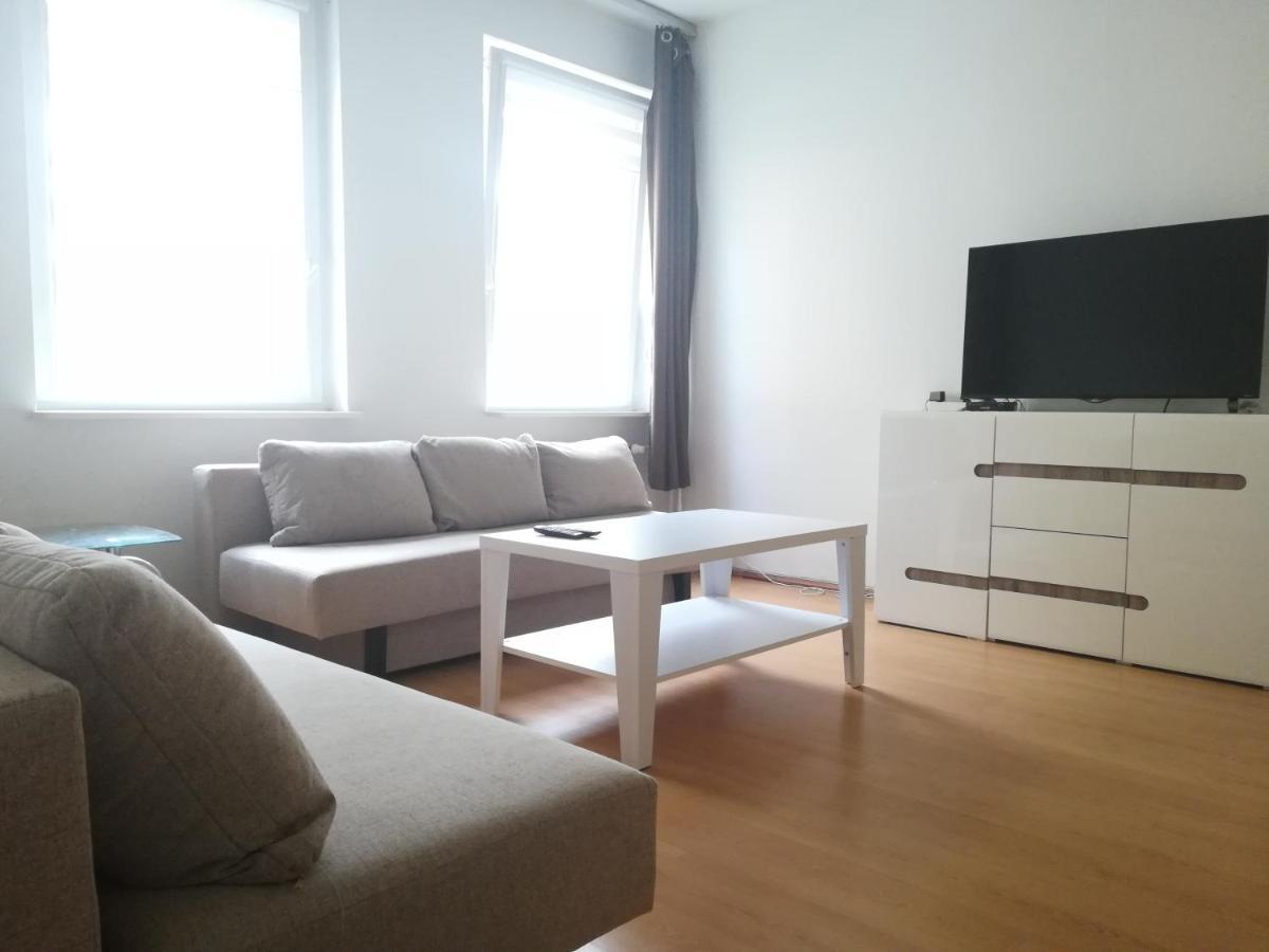 Apartament Blisko Morza Kolobrzeg-Podczele Apartment Bagian luar foto